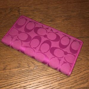 Pink COACH checkbook! 💸